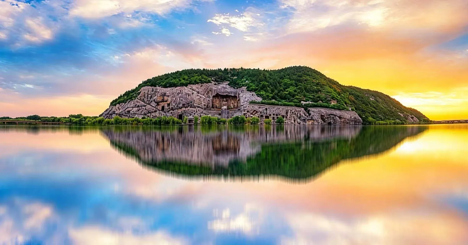 Luoyang Travel Guide: Longmen Grottoes, Shaolin Temple & Peony Capital of China